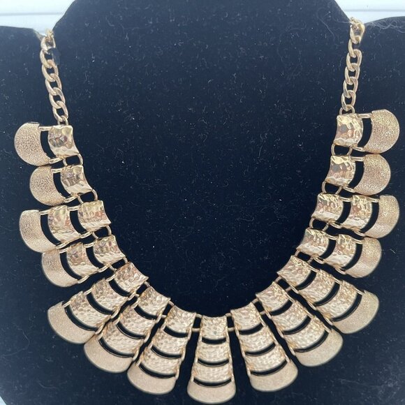Gold Tone Bib Bold Statement Necklace Graduated Funky Chunky Adjustable 19" - Picture 2 of 11